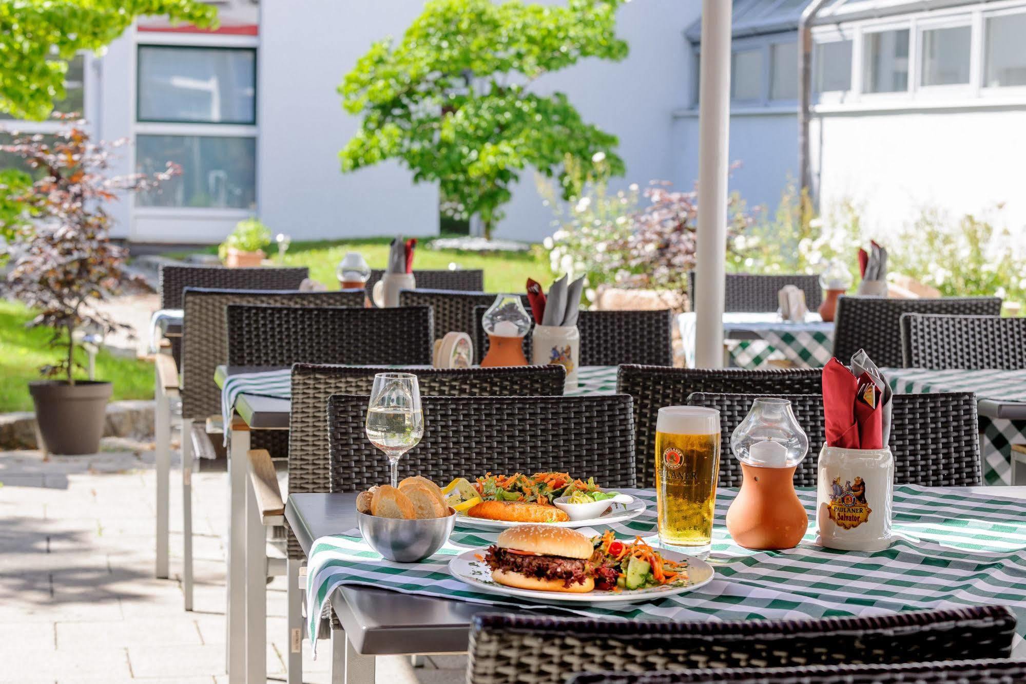 B&B Hotel Muenchen-Schwabing מראה חיצוני תמונה